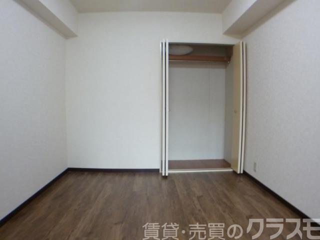 15/30 寝室