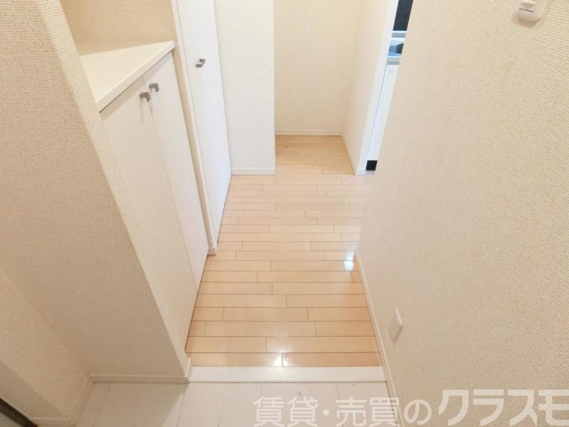 16/30 玄関