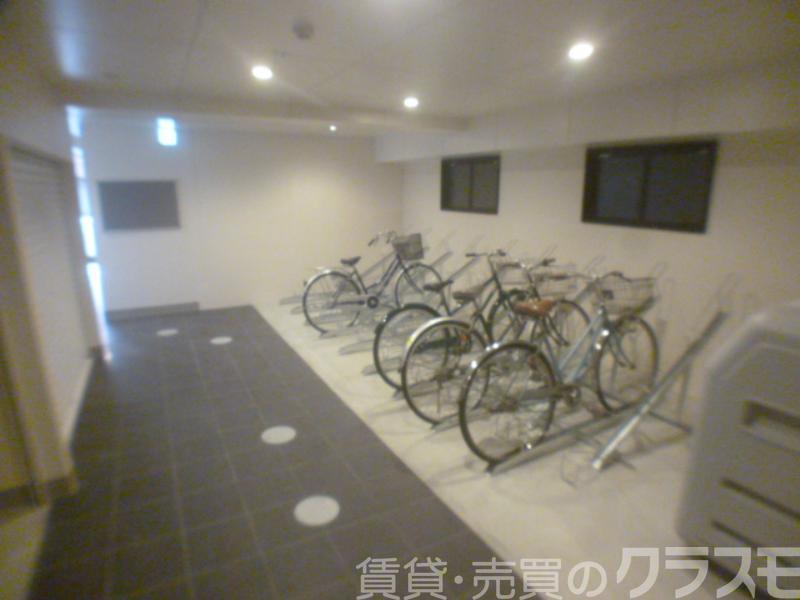 2/2 エントランス