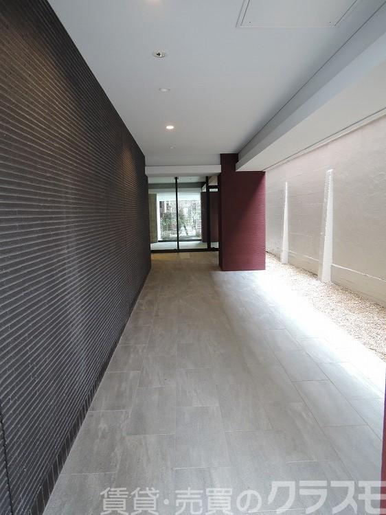 2/4 エントランス