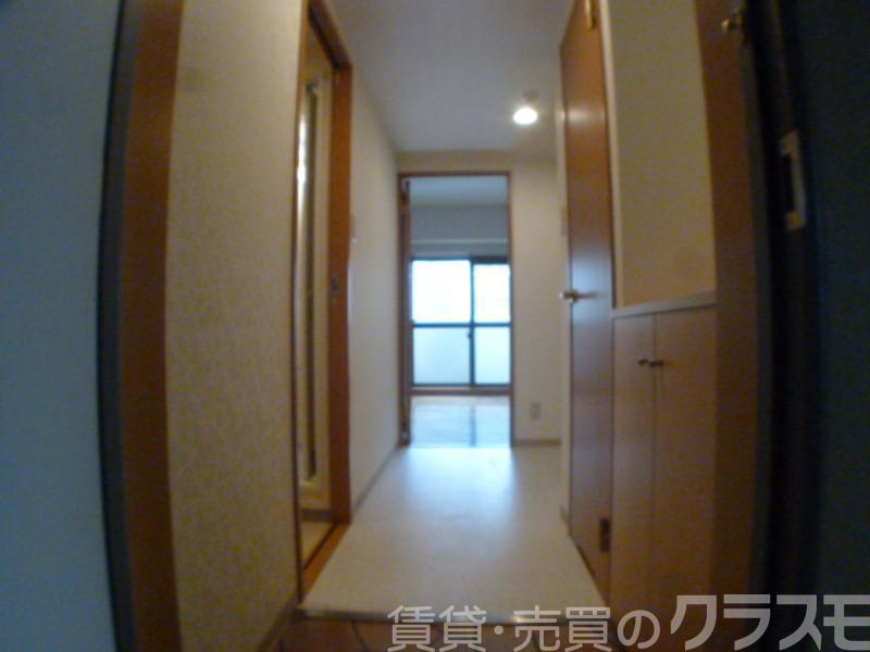 16/30 玄関