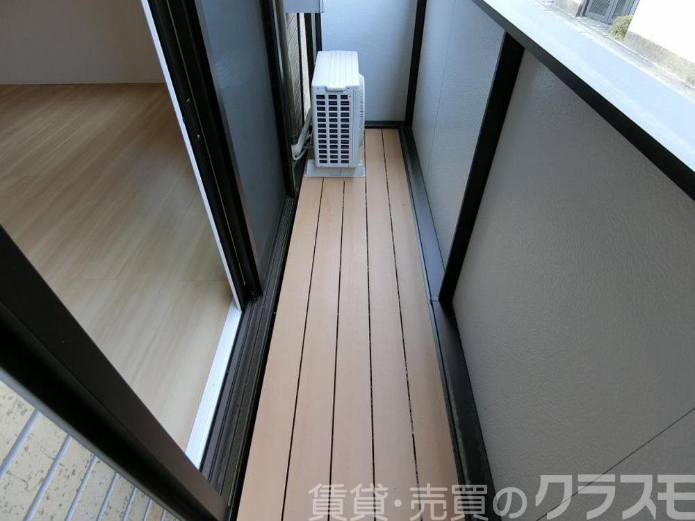 25/30 バルコニー