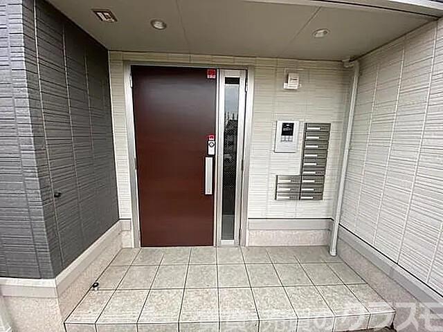 2/3 エントランス