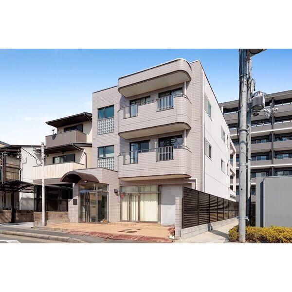 30/30 エントランス