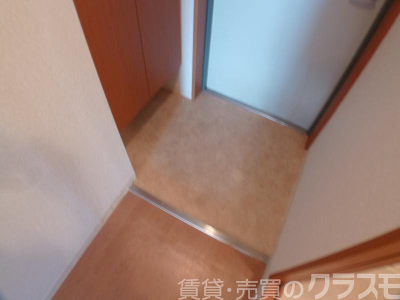 18/30 玄関