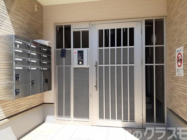 14/25 エントランス