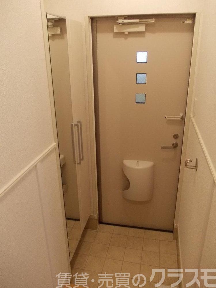 18/30 玄関