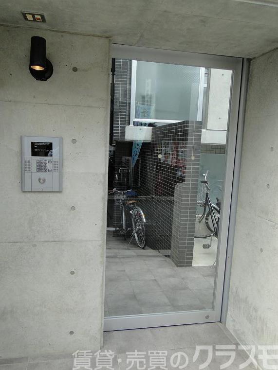 29/30 エントランス