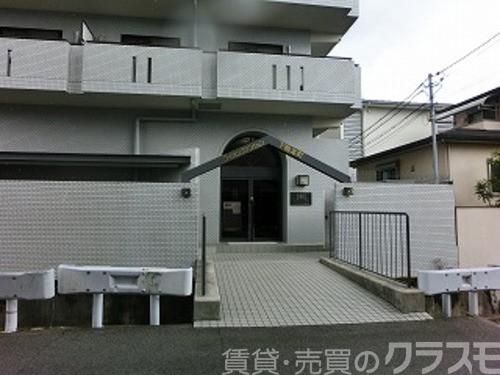 30/30 エントランス
