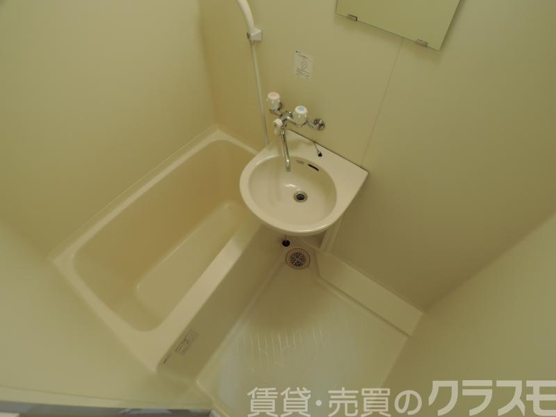 17/30 浴室