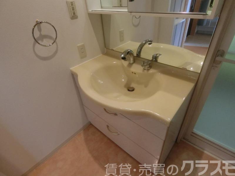 22/30 洗面