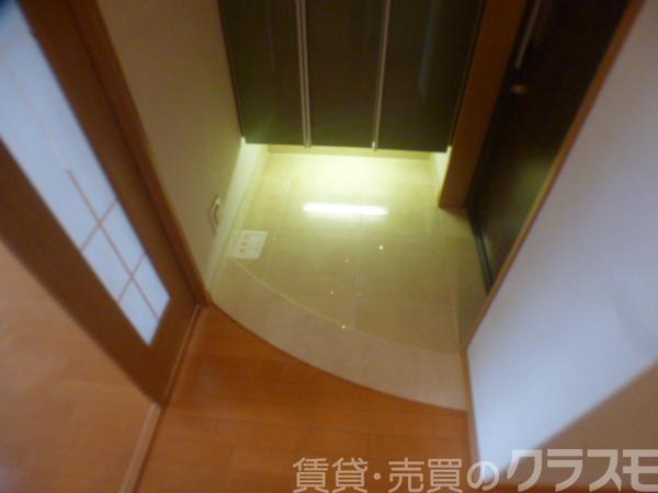 16/30 玄関