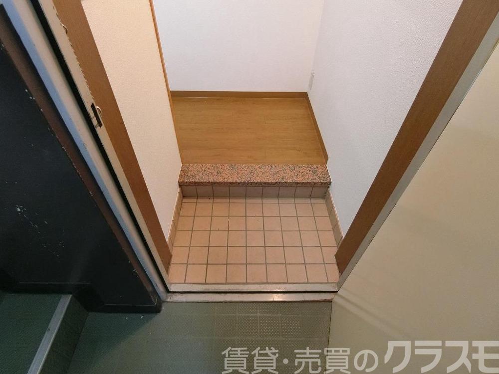 17/30 玄関