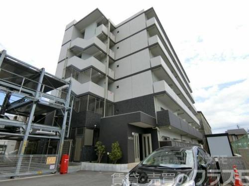 28/30 エントランス