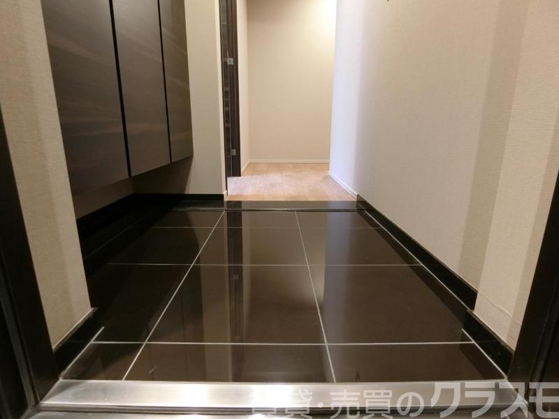 17/30 玄関