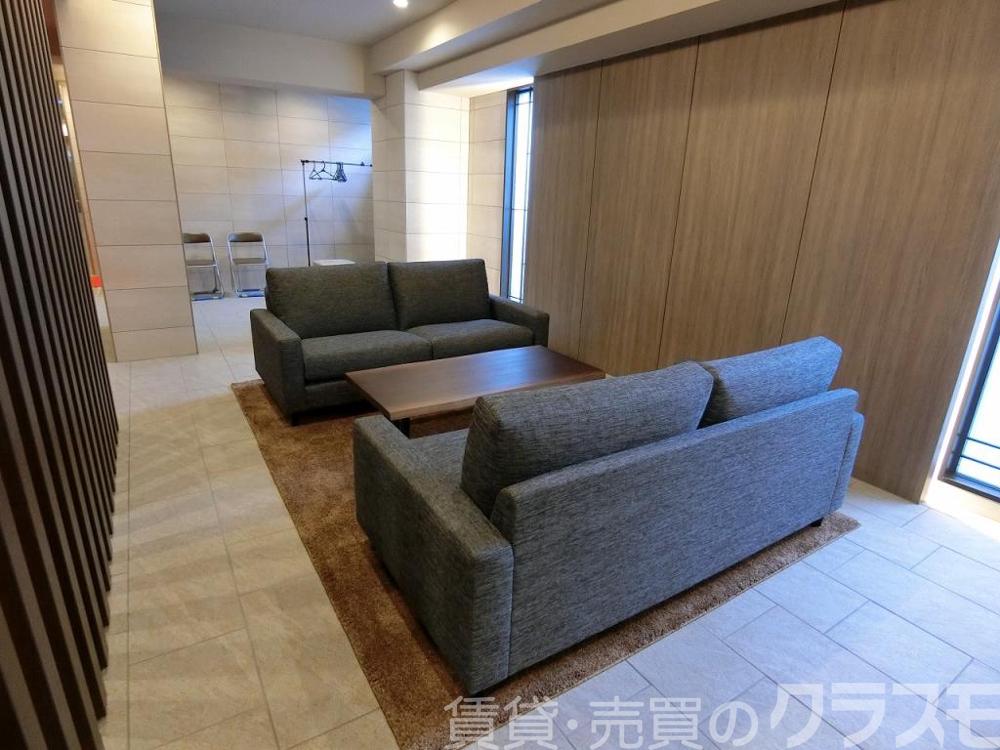 28/30 エントランス