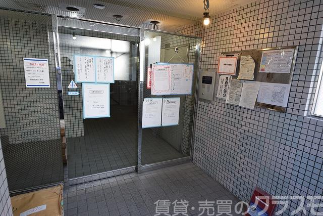 29/30 エントランス