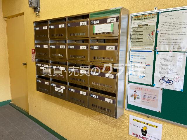 16/27 エントランス