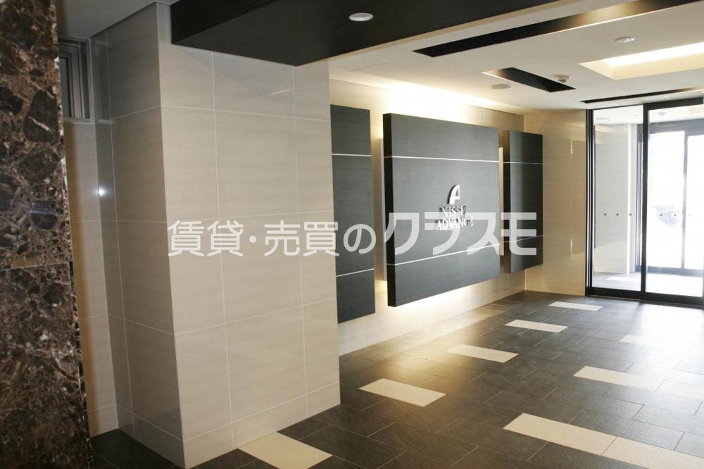 17/30 エントランス