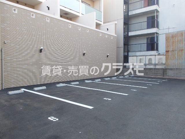 16/26 駐車場