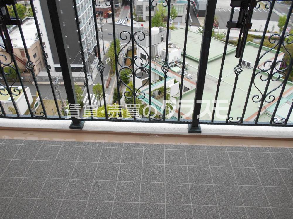 13/19 バルコニー