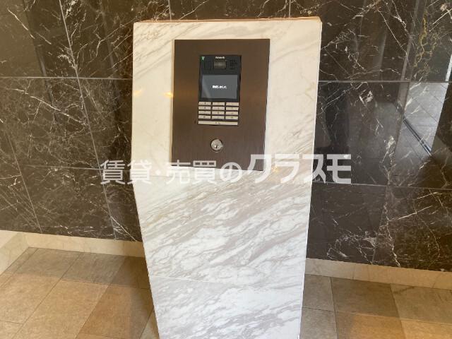 17/26 エントランス