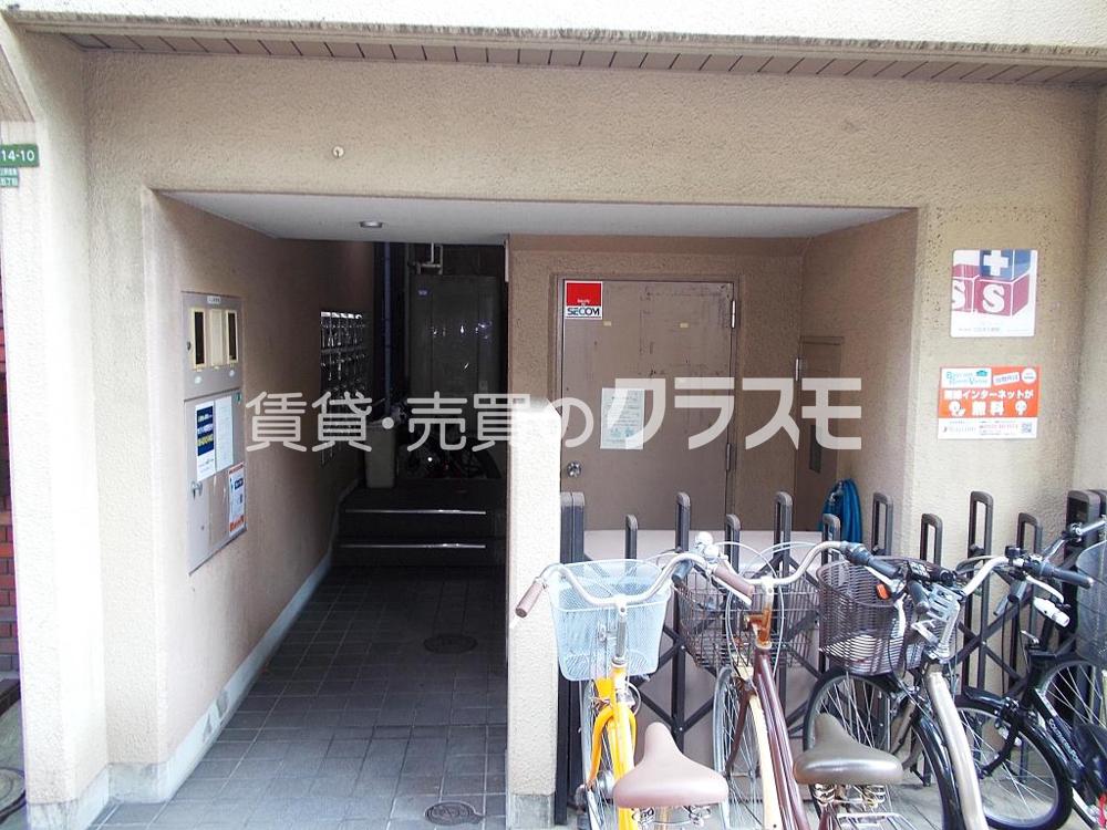 17/28 エントランス