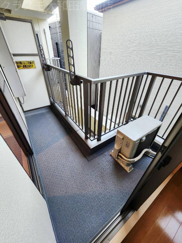 17/26 バルコニー