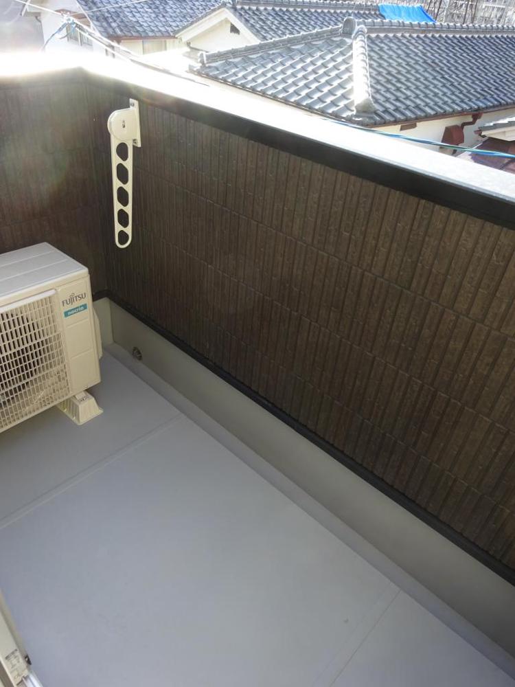 19/25 バルコニー