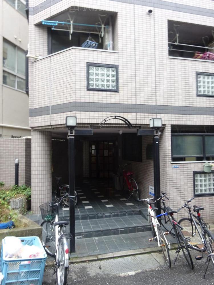 20/25 エントランス