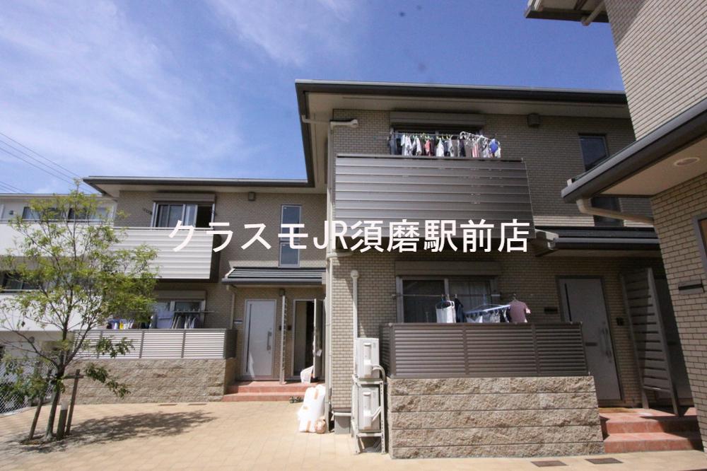 19/30 エントランス