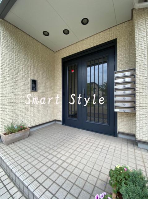 26/30 エントランス