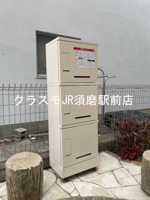 24/30 エントランス