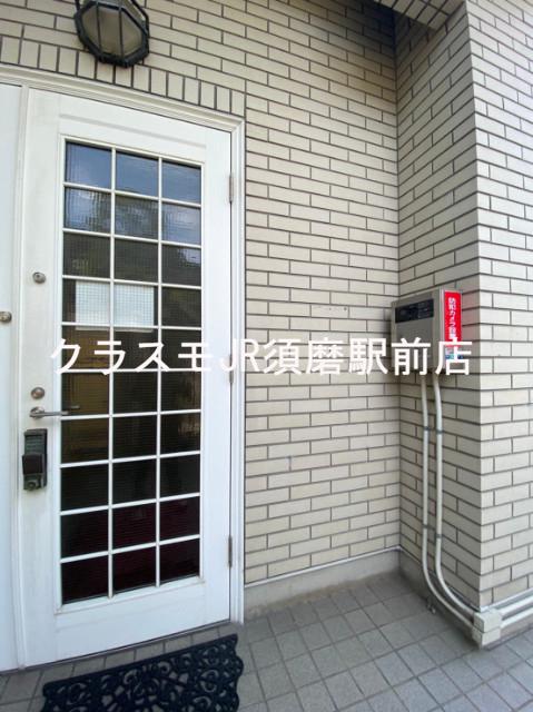 18/22 エントランス