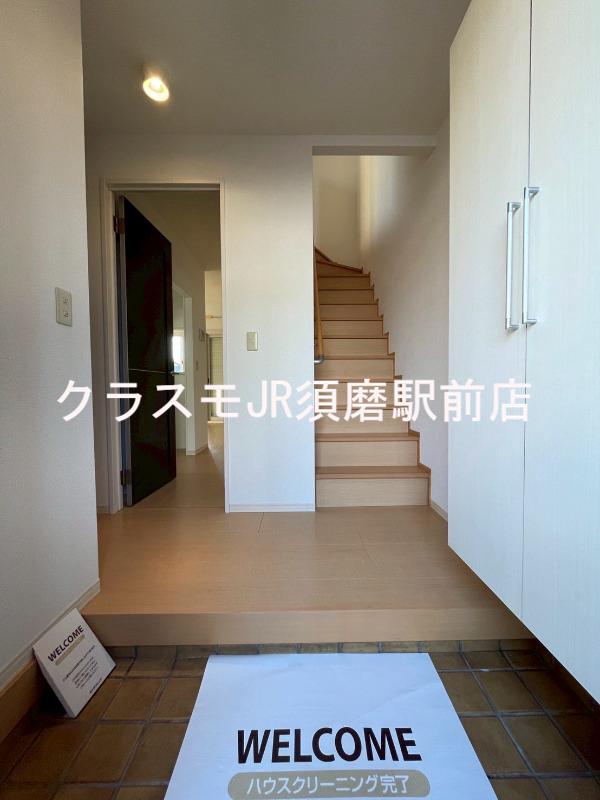 16/30 玄関