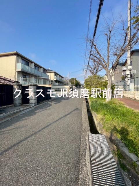 28/30 駐車場