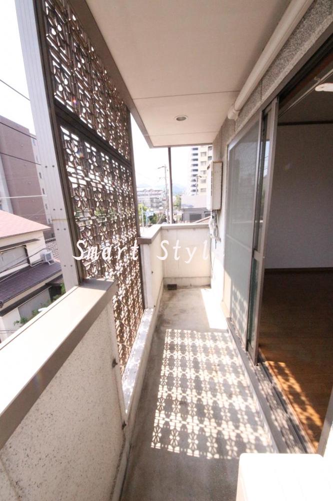 14/28 バルコニー