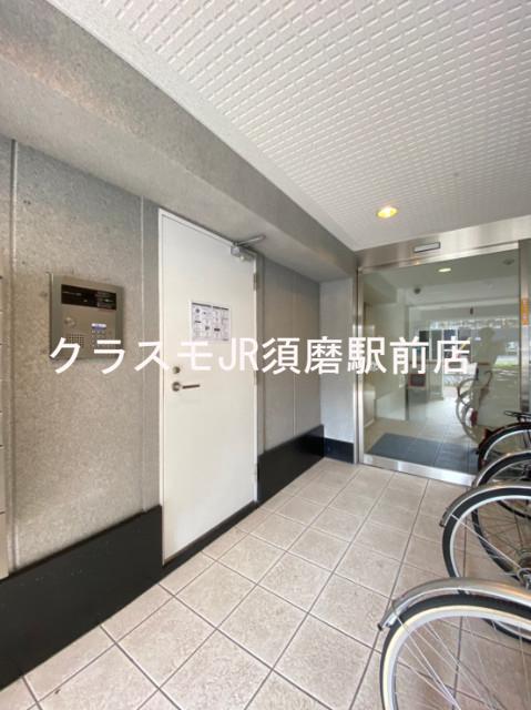 17/26 エントランス