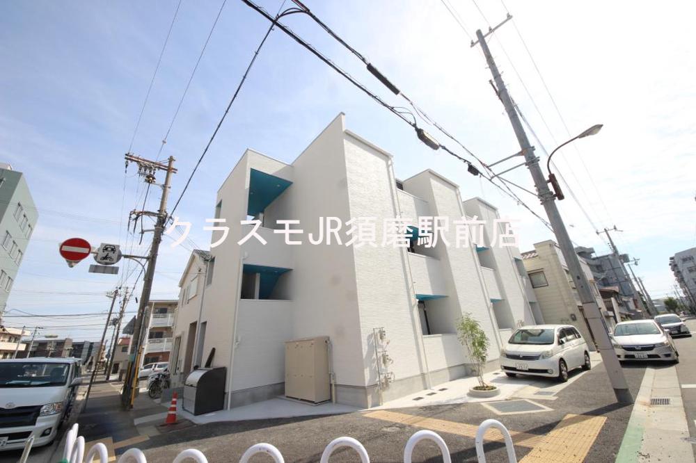 19/30 エントランス