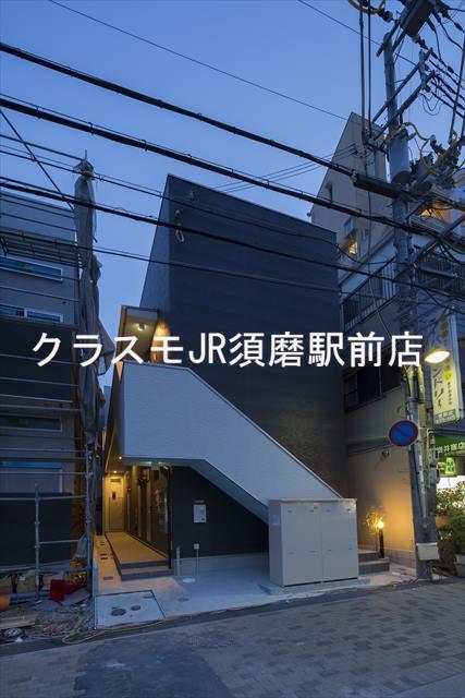 16/25 エントランス