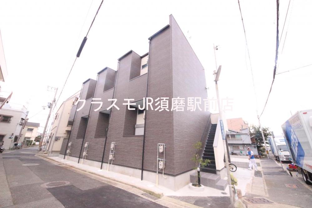 23/30 エントランス
