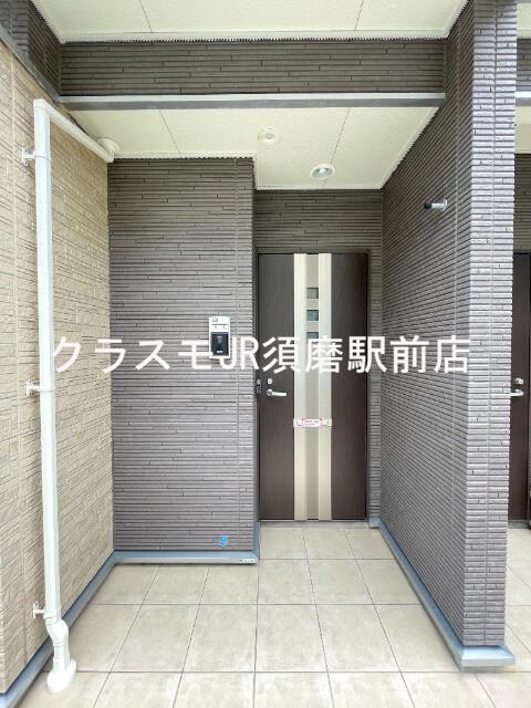 21/30 エントランス