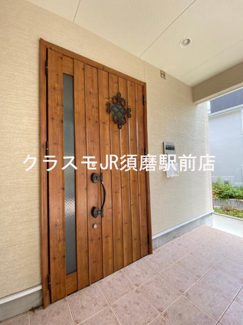 18/26 エントランス