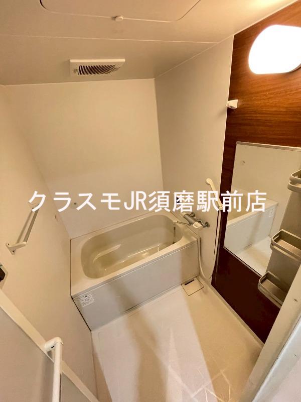 17/30 浴室