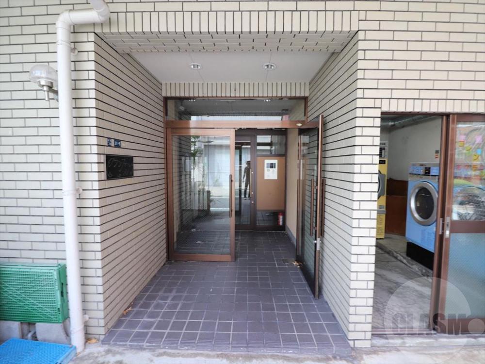 22/30 エントランス