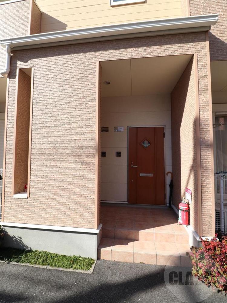 22/30 エントランス