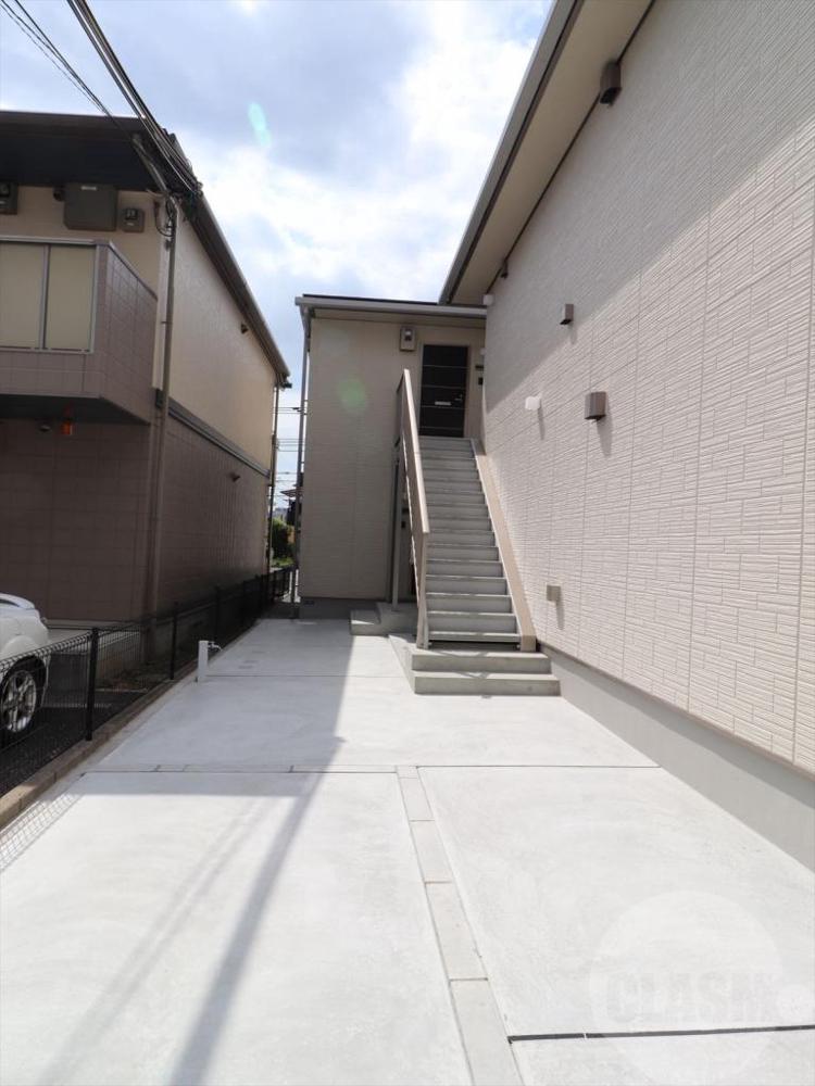 22/30 エントランス