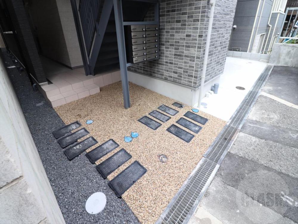 22/30 エントランス