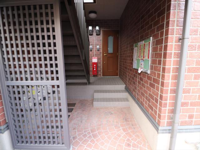 22/30 エントランス