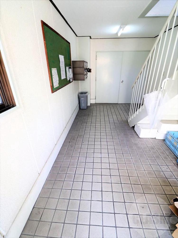 22/30 エントランス